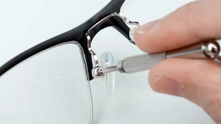Réparation de lunettes à Pikine chez Tall Optic